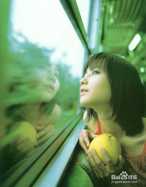 吃瓜少女魏淑芬户外娱乐