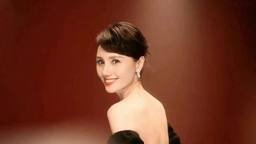 娱乐圈十大明星吃瓜图片,娱乐圈十大明星“瓜田”奇遇记