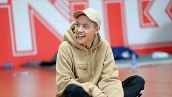 娱乐吃瓜社创作,明星背后的那些事儿